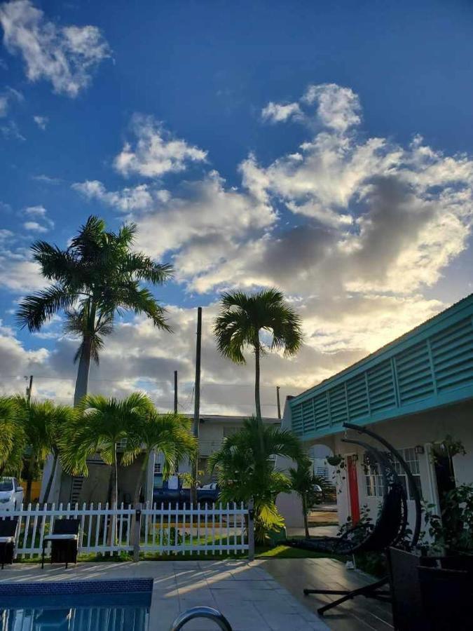 Frederiksted Georges Royal Inn מראה חיצוני תמונה