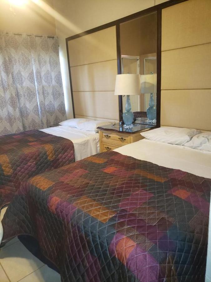 Frederiksted Georges Royal Inn מראה חיצוני תמונה